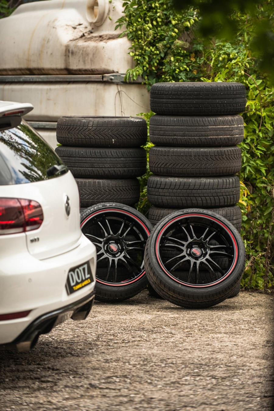  Volkswagen Golf GTi Edition 35 by Dotz Shift 2014 года  (фото 9 из 10)